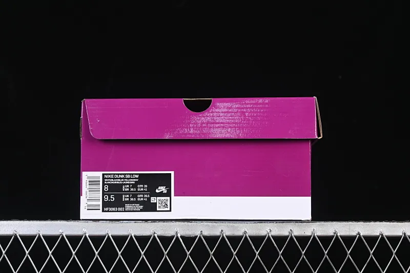 All Categories Nk SB Dunk Series Nk SB Dunk Low Low-top sneakers Nike SB Dunk Low Black and gray raw rubber SB low-top casual sneakers HF3063-002
